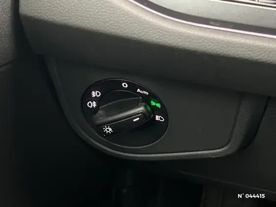 VOLKSWAGEN POLO VI - voiture d'occasion - Photo 15