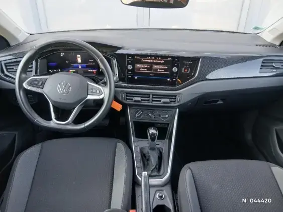 VOLKSWAGEN POLO VI - voiture d'occasion - Photo 9