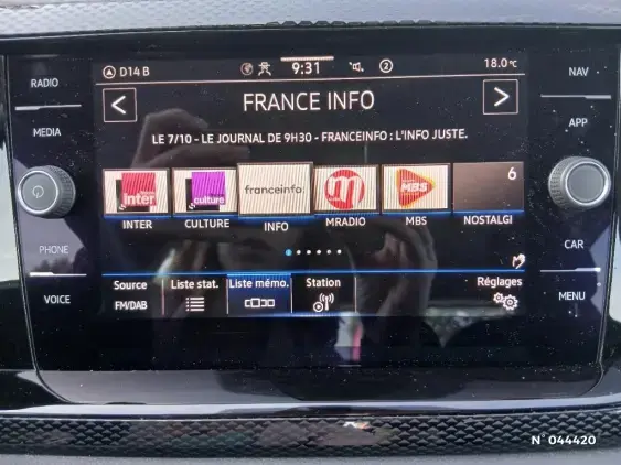 VOLKSWAGEN POLO VI - voiture d'occasion - Photo 28