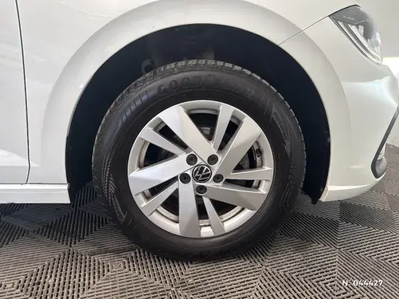 VOLKSWAGEN POLO VI - voiture d'occasion - Photo 8