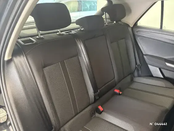 VOLKSWAGEN T-ROC - voiture d'occasion - Photo 11