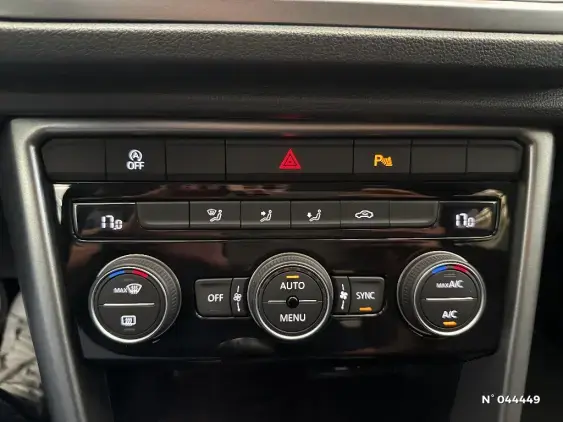 VOLKSWAGEN T-ROC - voiture d'occasion - Photo 26