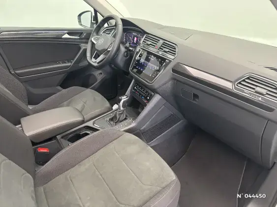 VOLKSWAGEN TIGUAN II - voiture d'occasion - Photo 10
