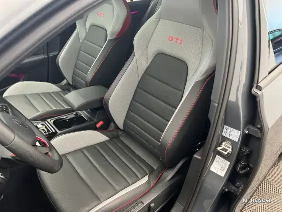 VOLKSWAGEN GOLF VIII - voiture d'occasion - Photo 41
