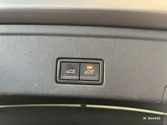 VOLKSWAGEN TOUAREG III - voiture d'occasion - Photo 27