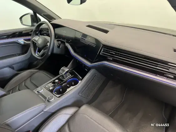 VOLKSWAGEN TOUAREG III - voiture d'occasion - Photo 10