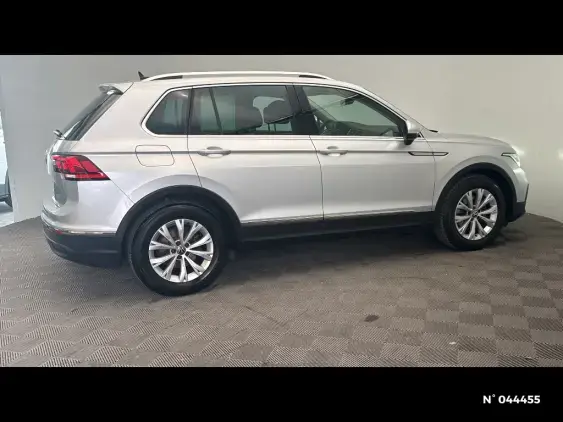 VOLKSWAGEN TIGUAN II - voiture d'occasion - Photo 5