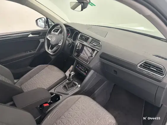 VOLKSWAGEN TIGUAN II - voiture d'occasion - Photo 10