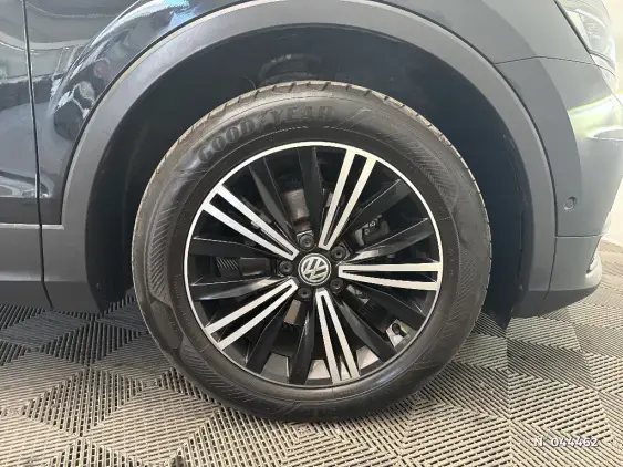 VOLKSWAGEN TIGUAN II - voiture d'occasion - Photo 8