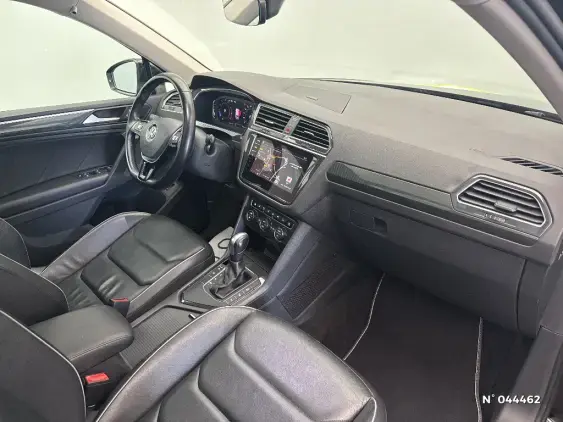VOLKSWAGEN TIGUAN II - voiture d'occasion - Photo 10