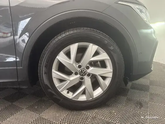 VOLKSWAGEN TIGUAN II - voiture d'occasion - Photo 8