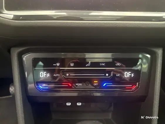 VOLKSWAGEN TIGUAN II - voiture d'occasion - Photo 30