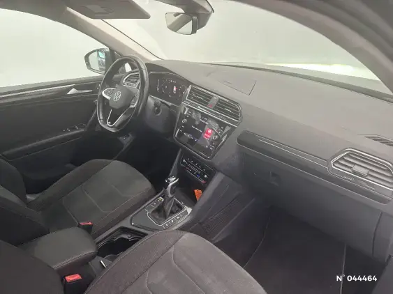 VOLKSWAGEN TIGUAN II - voiture d'occasion - Photo 10