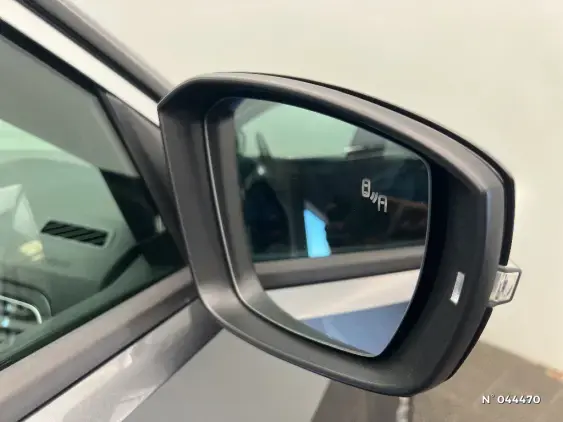 VOLKSWAGEN T-ROC - voiture d'occasion - Photo 27