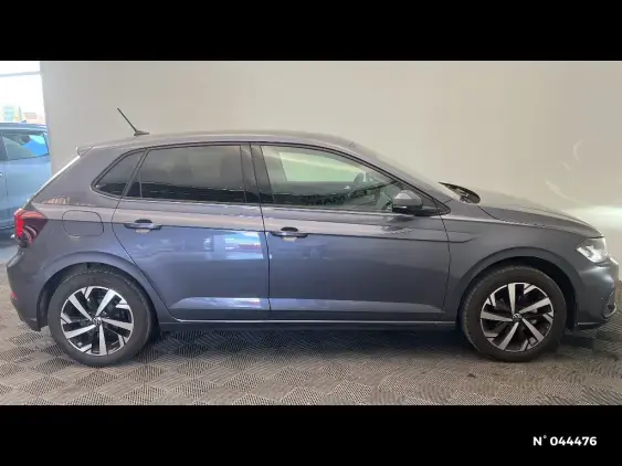 VOLKSWAGEN POLO VI - voiture d'occasion - Photo 5