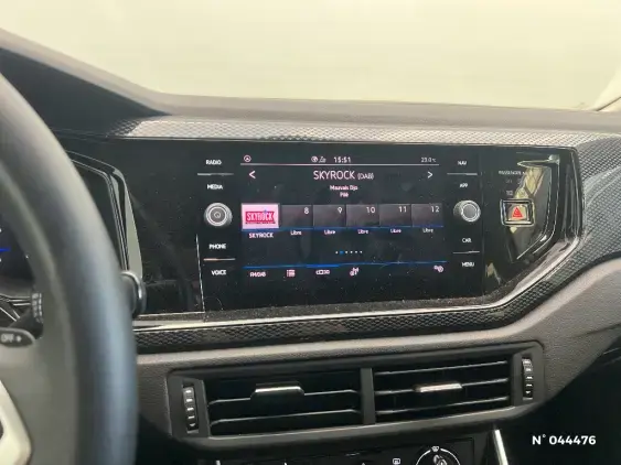 VOLKSWAGEN POLO VI - voiture d'occasion - Photo 13