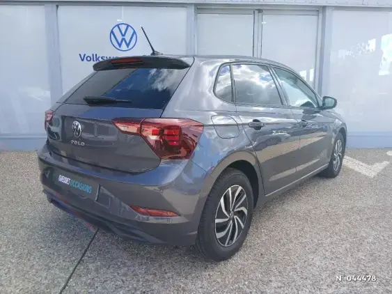 VOLKSWAGEN POLO VI - voiture d'occasion - Photo 4