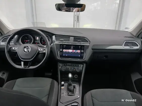 VOLKSWAGEN TIGUAN II - voiture d'occasion - Photo 9