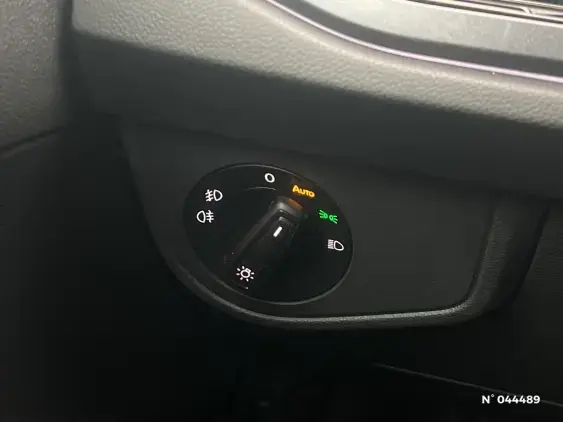 VOLKSWAGEN POLO VI - voiture d'occasion - Photo 15