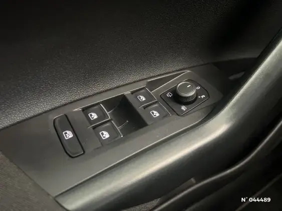 VOLKSWAGEN POLO VI - voiture d'occasion - Photo 31