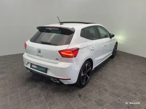 SEAT IBIZA V - voiture d'occasion - Photo 4