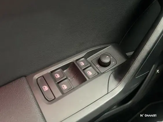 SEAT IBIZA V - voiture d'occasion - Photo 30