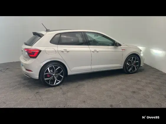 VOLKSWAGEN POLO VI - voiture d'occasion - Photo 4