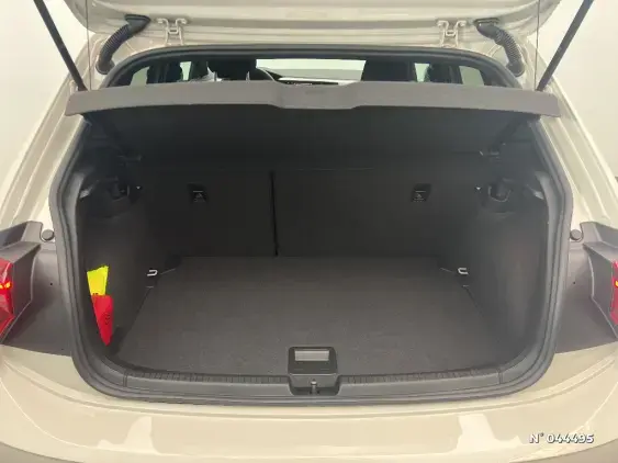 VOLKSWAGEN POLO VI - voiture d'occasion - Photo 6
