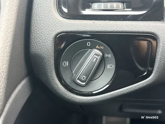 VOLKSWAGEN GOLF VIII - voiture d'occasion - Photo 15