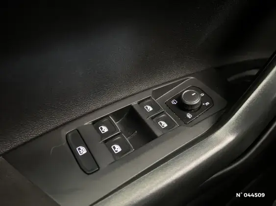 VOLKSWAGEN POLO VI - voiture d'occasion - Photo 30