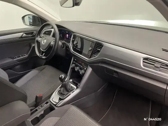 VOLKSWAGEN T-ROC - voiture d'occasion - Photo 9