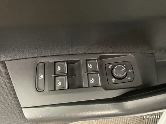 VOLKSWAGEN POLO VI - voiture d'occasion - Photo 26