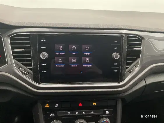VOLKSWAGEN T-ROC - voiture d'occasion - Photo 13