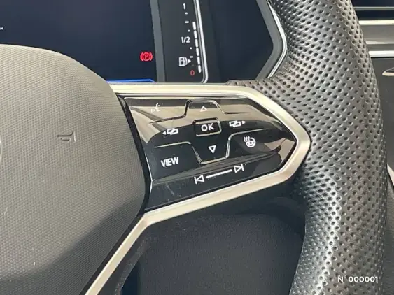 VOLKSWAGEN TIGUAN ALLSPACE - voiture d'occasion - Photo 29