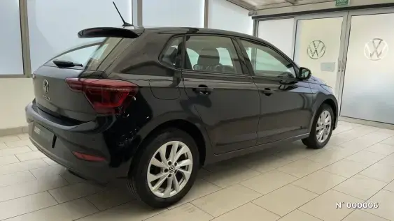 VOLKSWAGEN POLO V - voiture d'occasion - Photo 2