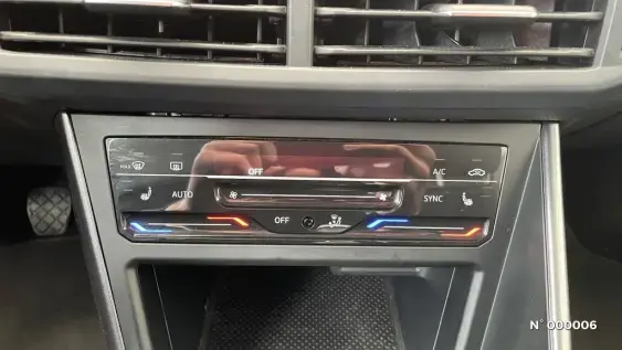 VOLKSWAGEN POLO V - voiture d'occasion - Photo 20