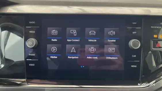 VOLKSWAGEN POLO V - voiture d'occasion - Photo 25