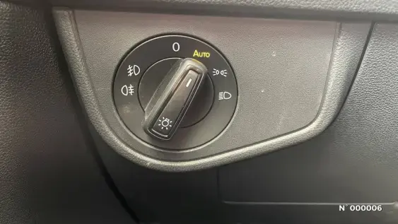 VOLKSWAGEN POLO V - voiture d'occasion - Photo 31