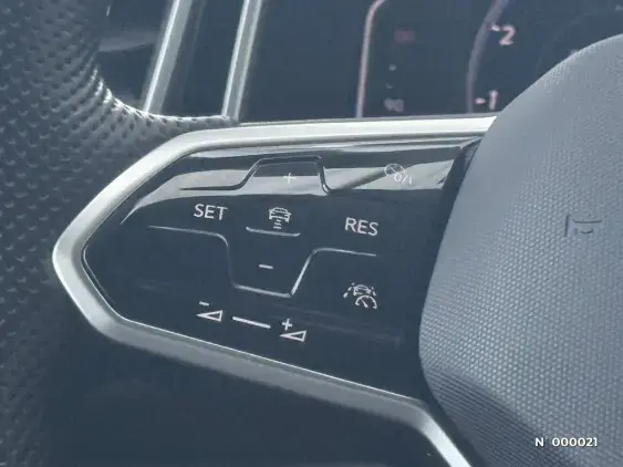 VOLKSWAGEN POLO V - voiture d'occasion - Photo 23