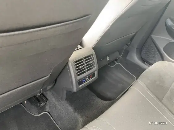 VOLKSWAGEN GOLF V - voiture d'occasion - Photo 17