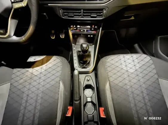 VOLKSWAGEN POLO V - voiture d'occasion - Photo 25