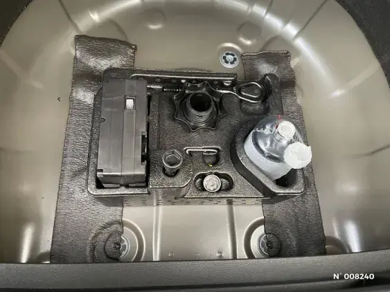 VOLKSWAGEN POLO V - voiture d'occasion - Photo 12