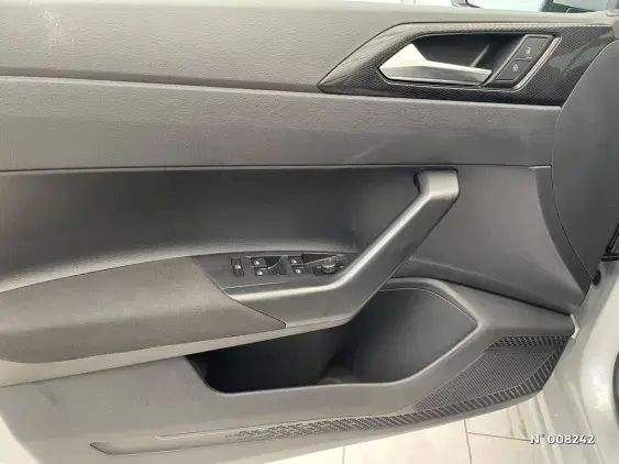 VOLKSWAGEN POLO V - voiture d'occasion - Photo 16