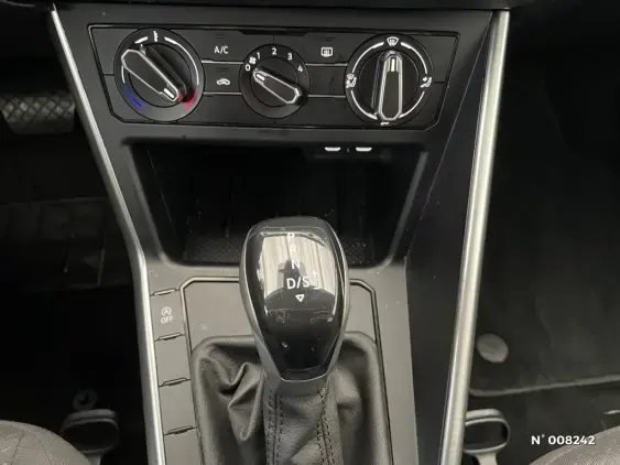 VOLKSWAGEN POLO V - voiture d'occasion - Photo 24