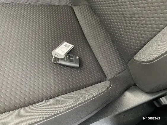 VOLKSWAGEN POLO V - voiture d'occasion - Photo 37