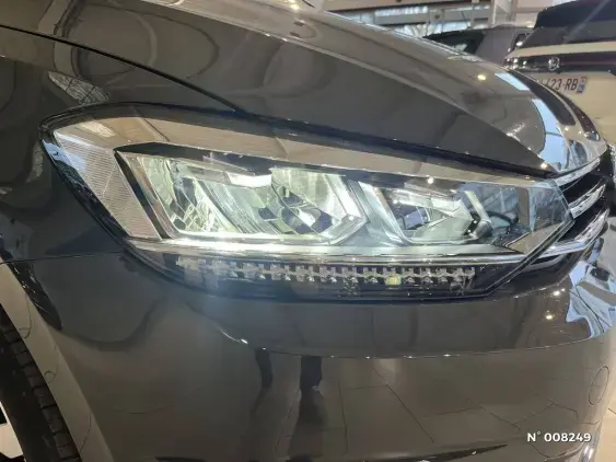 VOLKSWAGEN TOURAN - voiture d'occasion - Photo 7