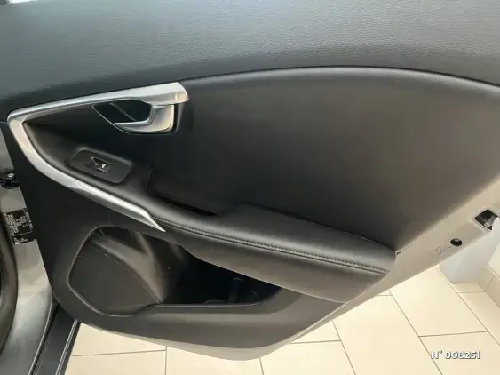 VOLVO V40 II - voiture d'occasion - Photo 33