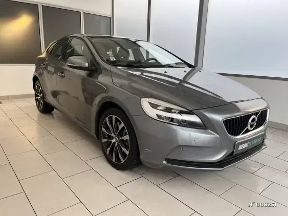 VOLVO V40 II - voiture d'occasion - Photo 10