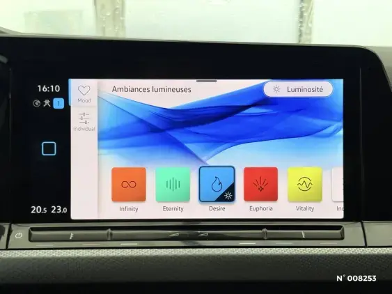 VOLKSWAGEN GOLF V - voiture d'occasion - Photo 36