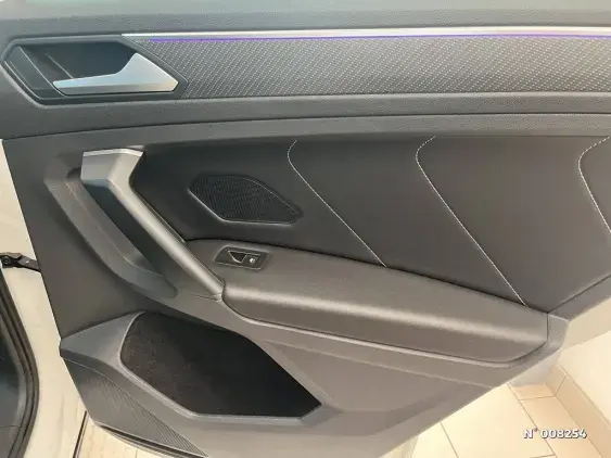 VOLKSWAGEN TIGUAN III - voiture d'occasion - Photo 25